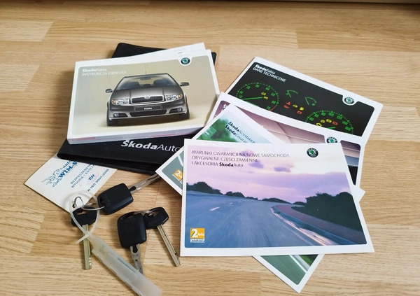 Skoda Fabia cena 2500 przebieg: 169622, rok produkcji 2004 z Pszczyna małe 37